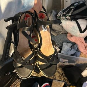 NWT Steve Madden wedges